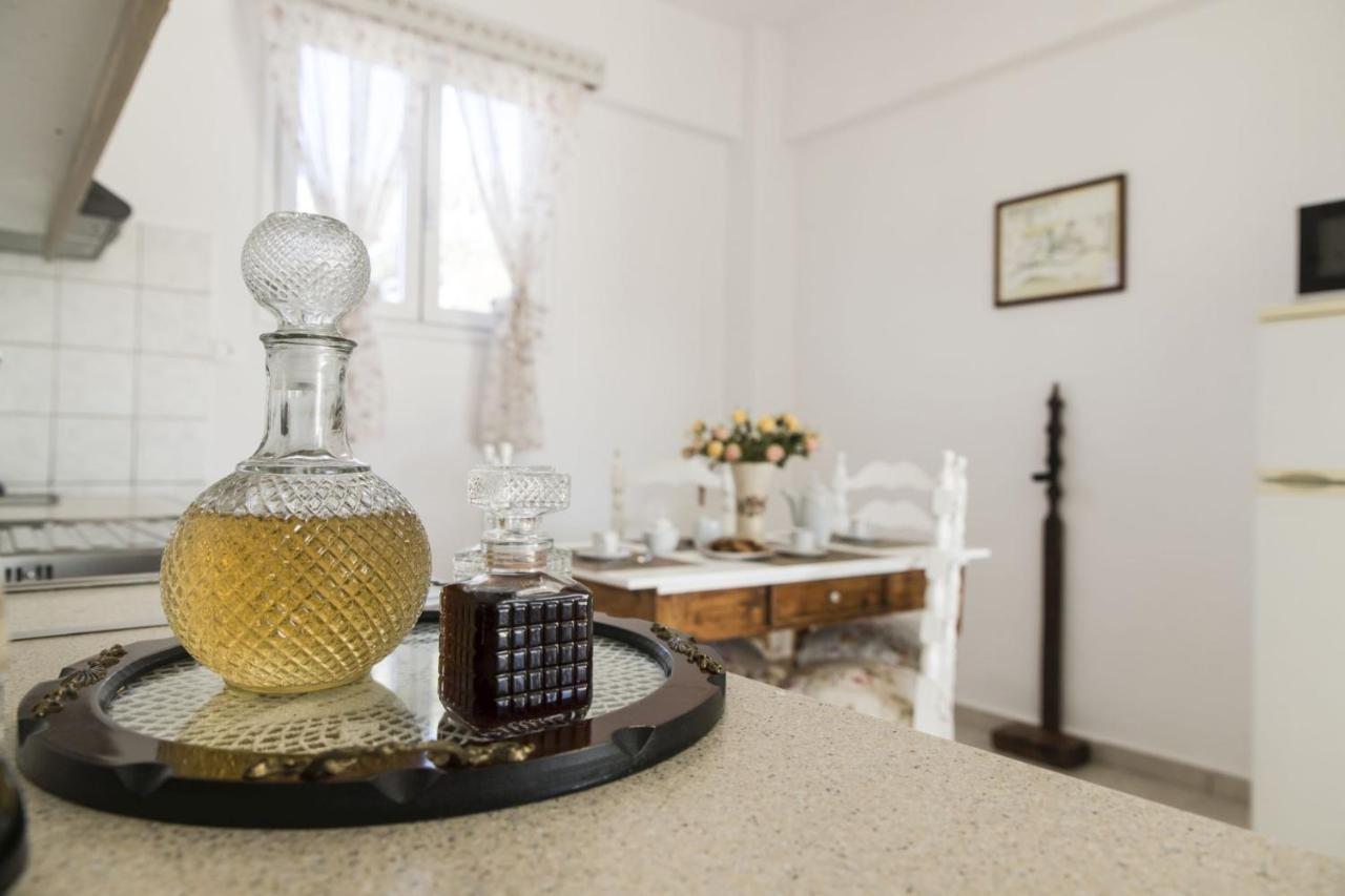 Chryso Apartment Камиларион Екстериор снимка